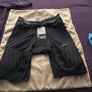 Men’s compression shorts